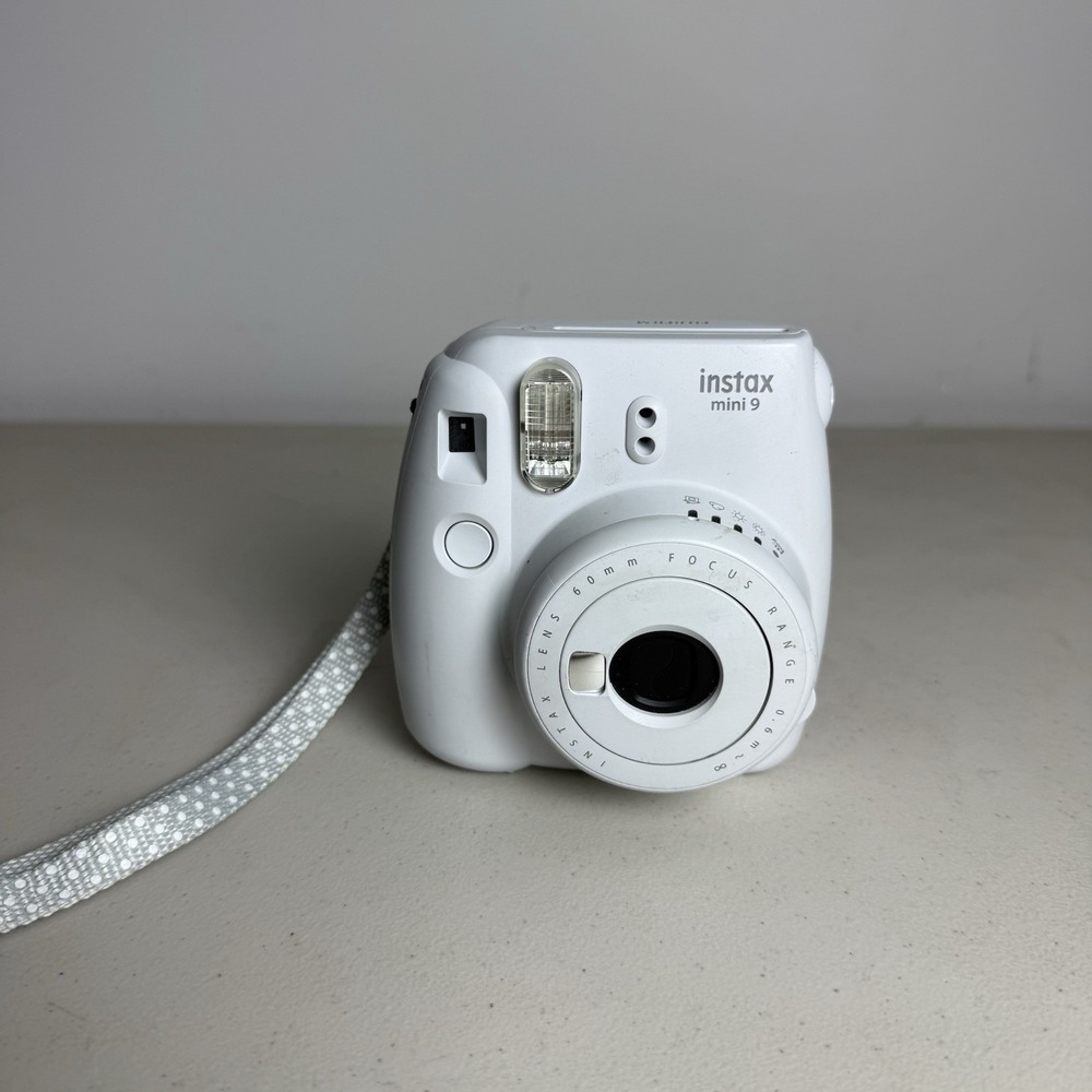Fujifilm Instax Mini 9 Instant Film Camera White/Grey Photography No Case Tested